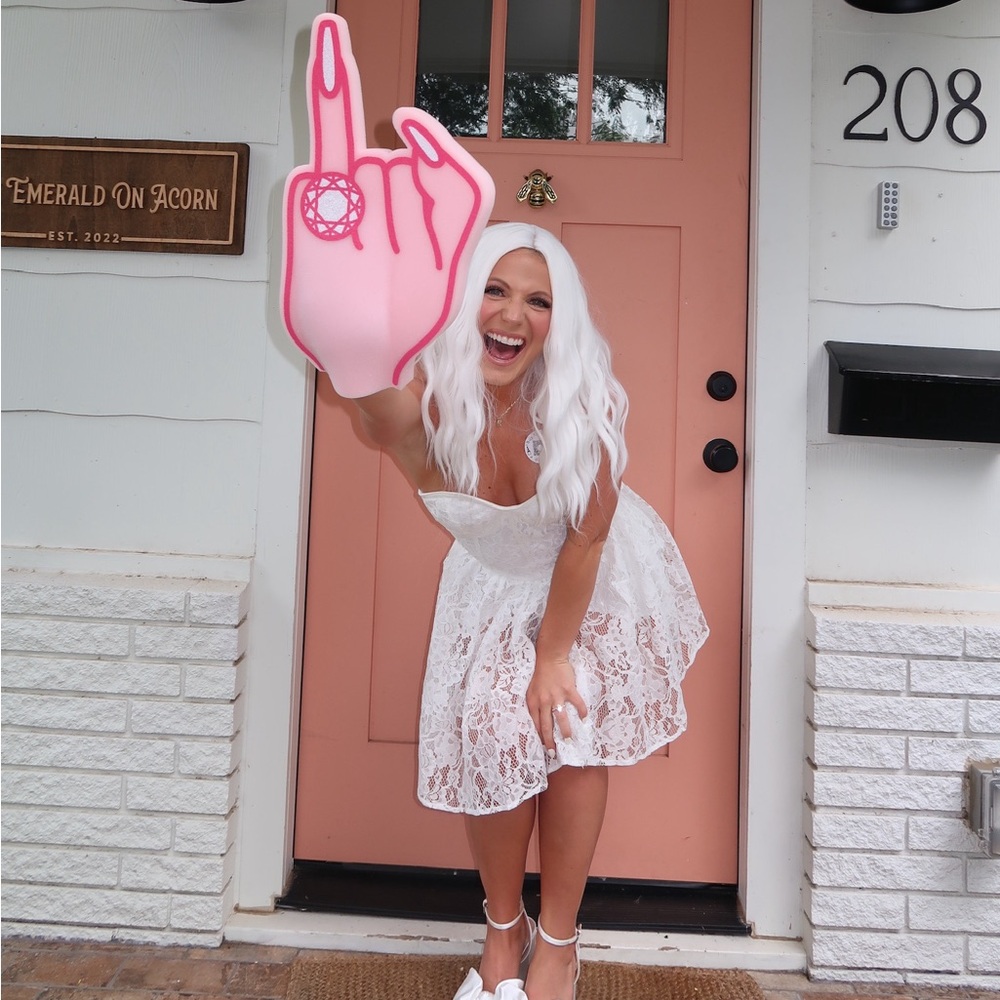 Selfie Leslie Harriette Sweetheart dress. Worn once on bachelorette.